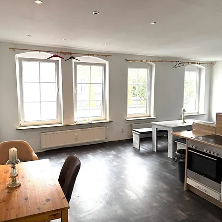 Grosse Moeblierte Im Zentrum Von Apartmán *