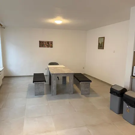 Apartamento Grosse Moeblierte Im Zentrum Von Lage (Lippe)