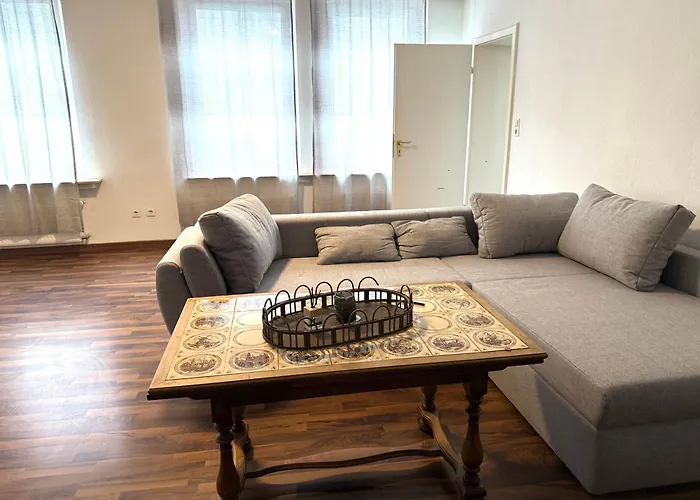 Grosse Moeblierte Im Zentrum Von Appartamento *