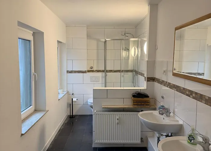 Grosse Moeblierte Im Zentrum Von Appartamento